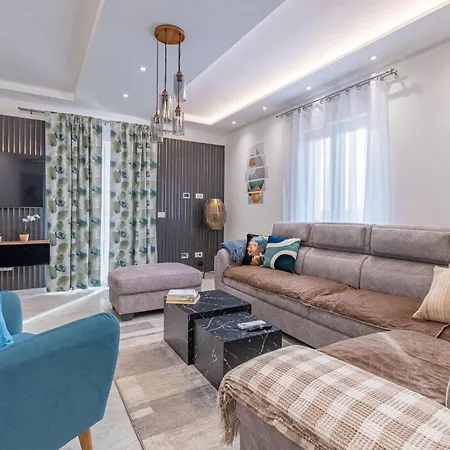 5 Bedroom In Prázdninový dům *