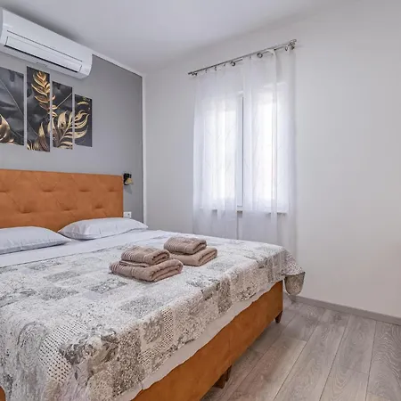 5 Bedroom In Prázdninový dům Vidulini