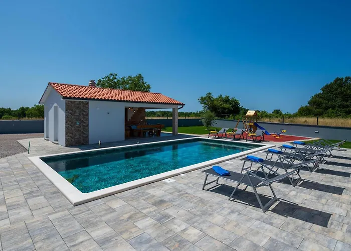 Feriehus 5 Bedroom In *