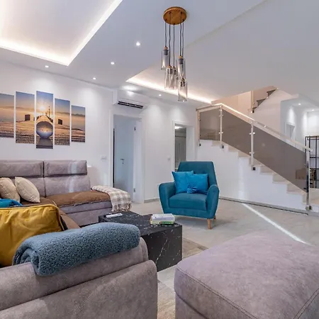 5 Bedroom In Holiday home Vidulini