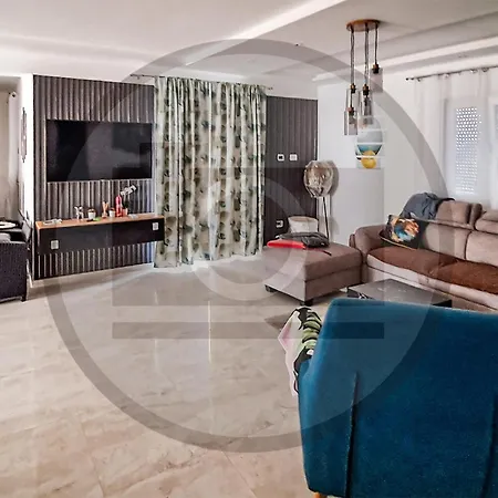 Holiday home 5 Bedroom In Vidulini