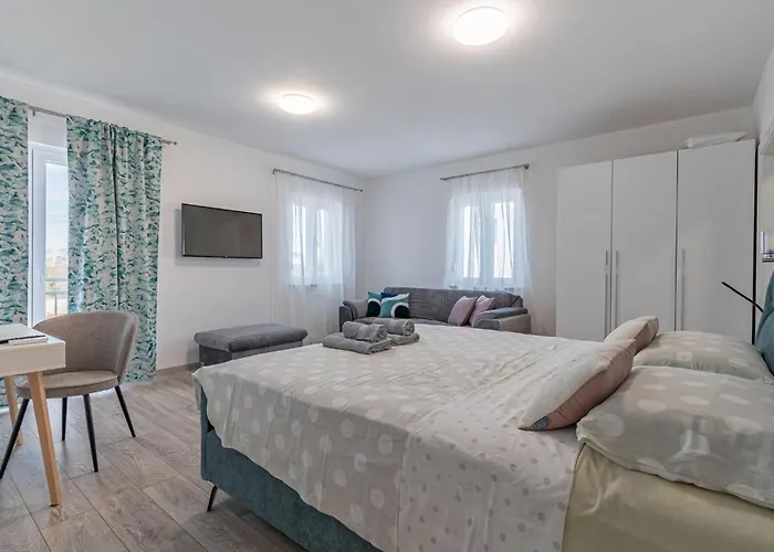 5 Bedroom In Vidulini